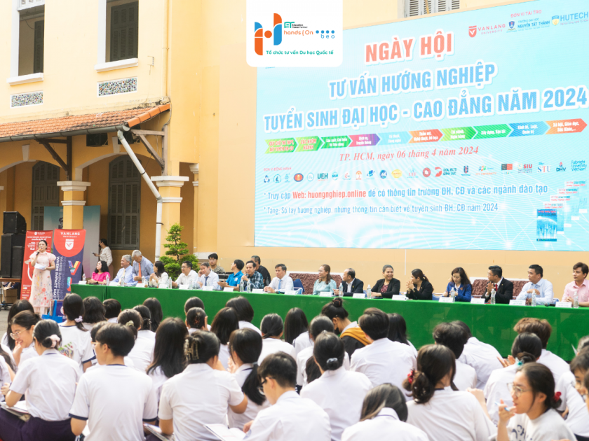 Hands On - BEO tại ngày hội hướng nghiệp THPT Nguyễn Thị Minh Khai